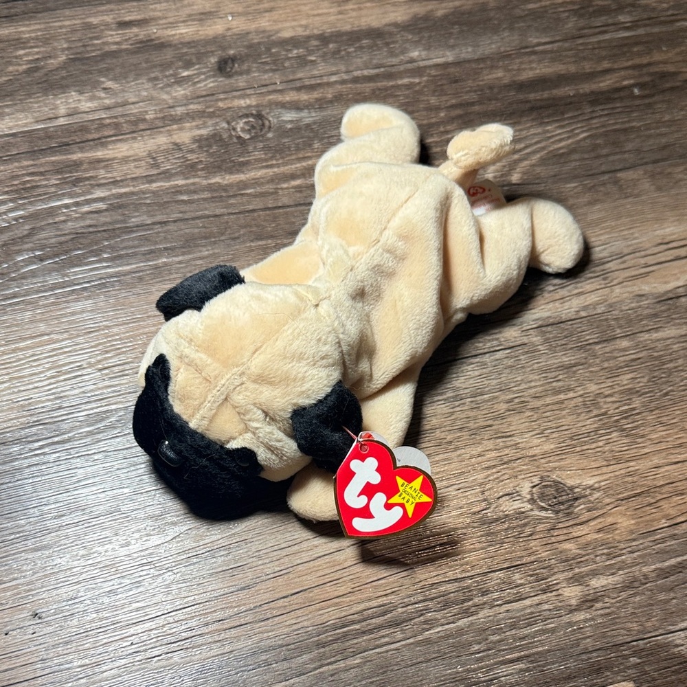 Pugsly 1996 beanie baby